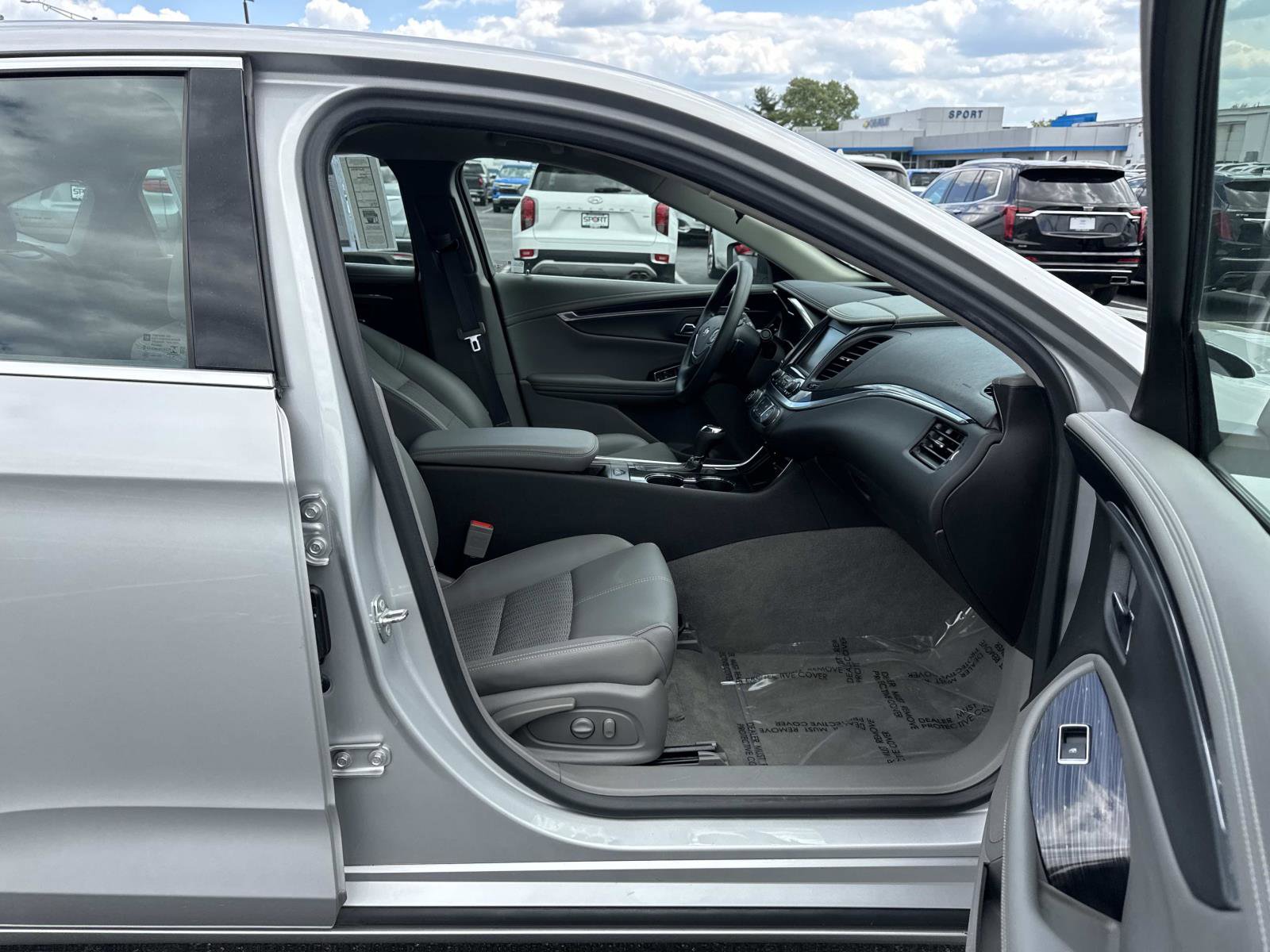 Used 2018 Chevrolet Impala LS image 13
