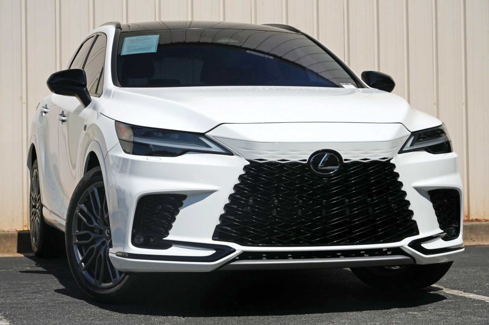 Used 2023 Lexus RX 500h F Sport w/ Accessory Package (Z1) AWD/4WD image 4