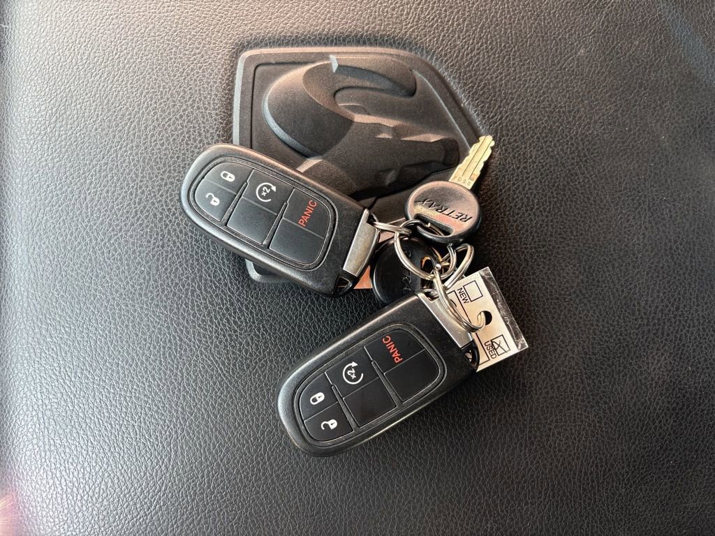 Used 2015 RAM 3500 Laramie image 21