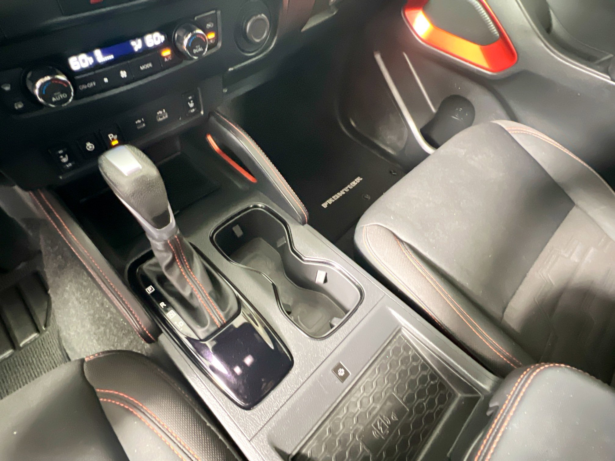 Used 2022 Nissan Frontier Pro-X image 26