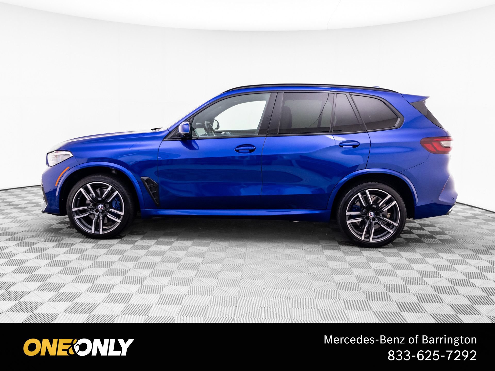 Used 2023 BMW X5 M w/ Executive Package AWD/4WD image 2