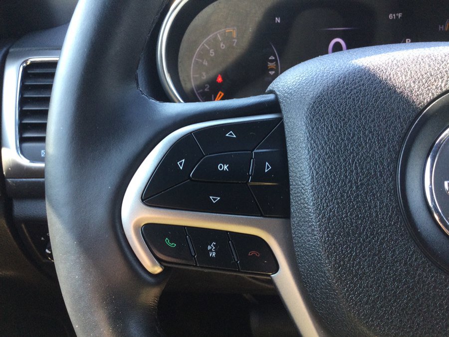 Used 2018 Jeep Grand Cherokee Altitude AWD/4WD image 28