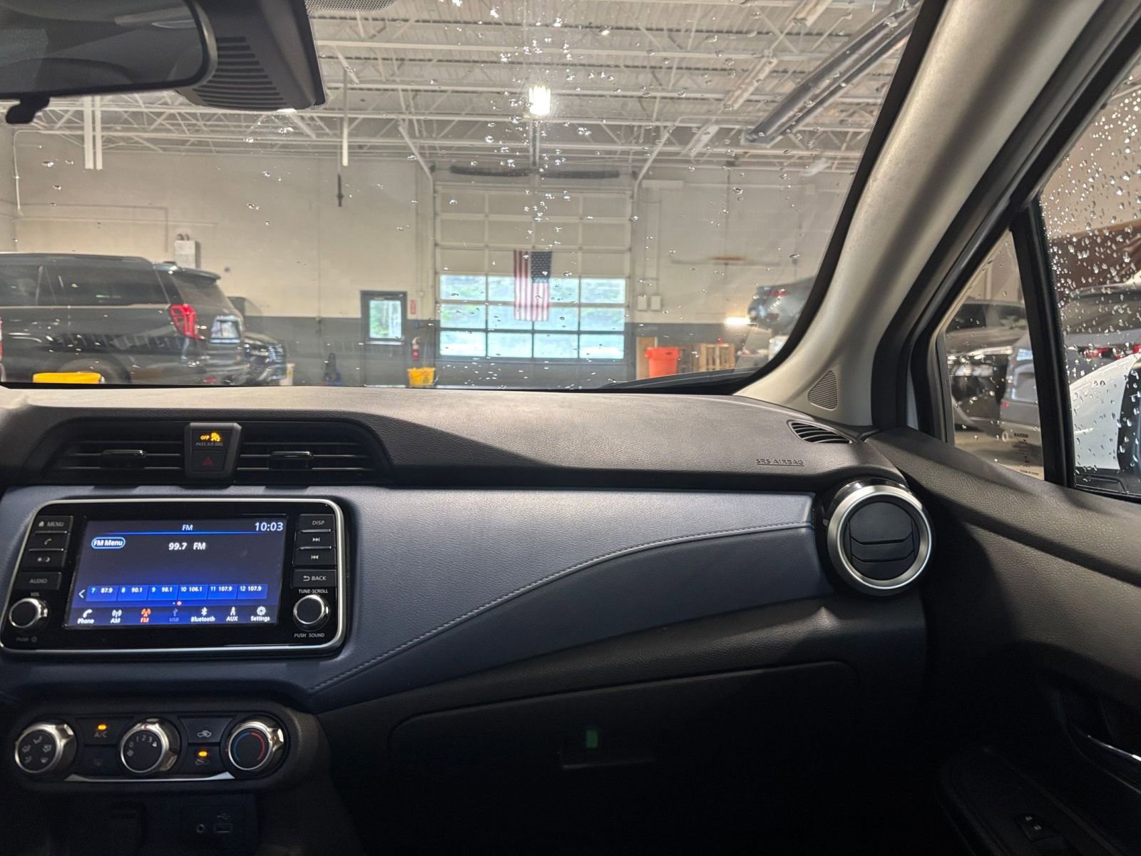 Used 2025 Nissan Versa SV FWD image 34