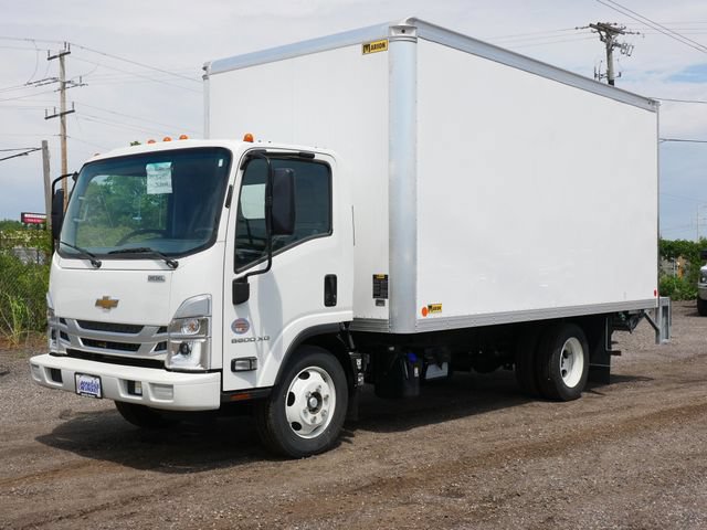 Used 2024 Chevrolet Low Cab Forward 5500XD RWD image 2