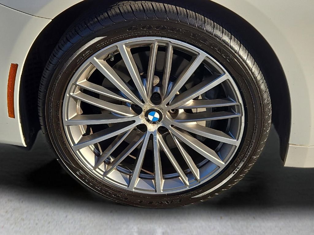 Used 2017 BMW 530i xDrive image 8