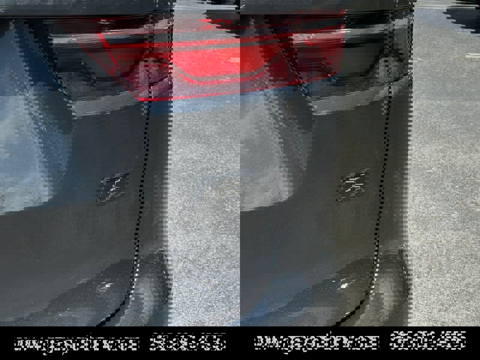 Used 2026 Jaguar F-PACE R-Dynamic S image 11