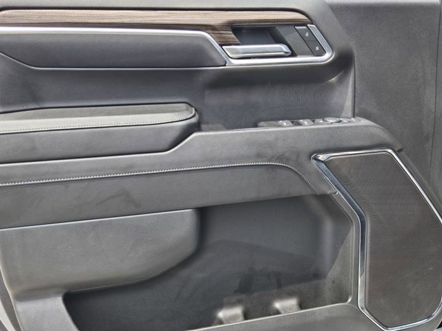 Used 2023 Chevrolet Silverado 1500 LT AWD/4WD image 22