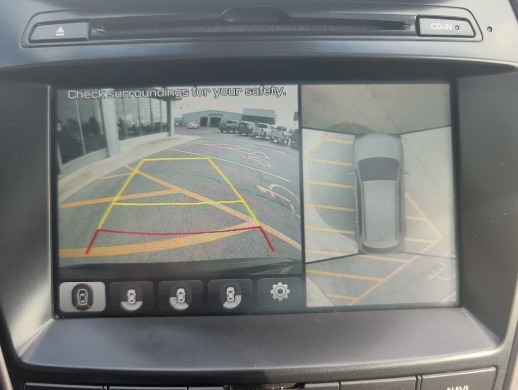 Used 2018 Hyundai Santa Fe AWD image 14