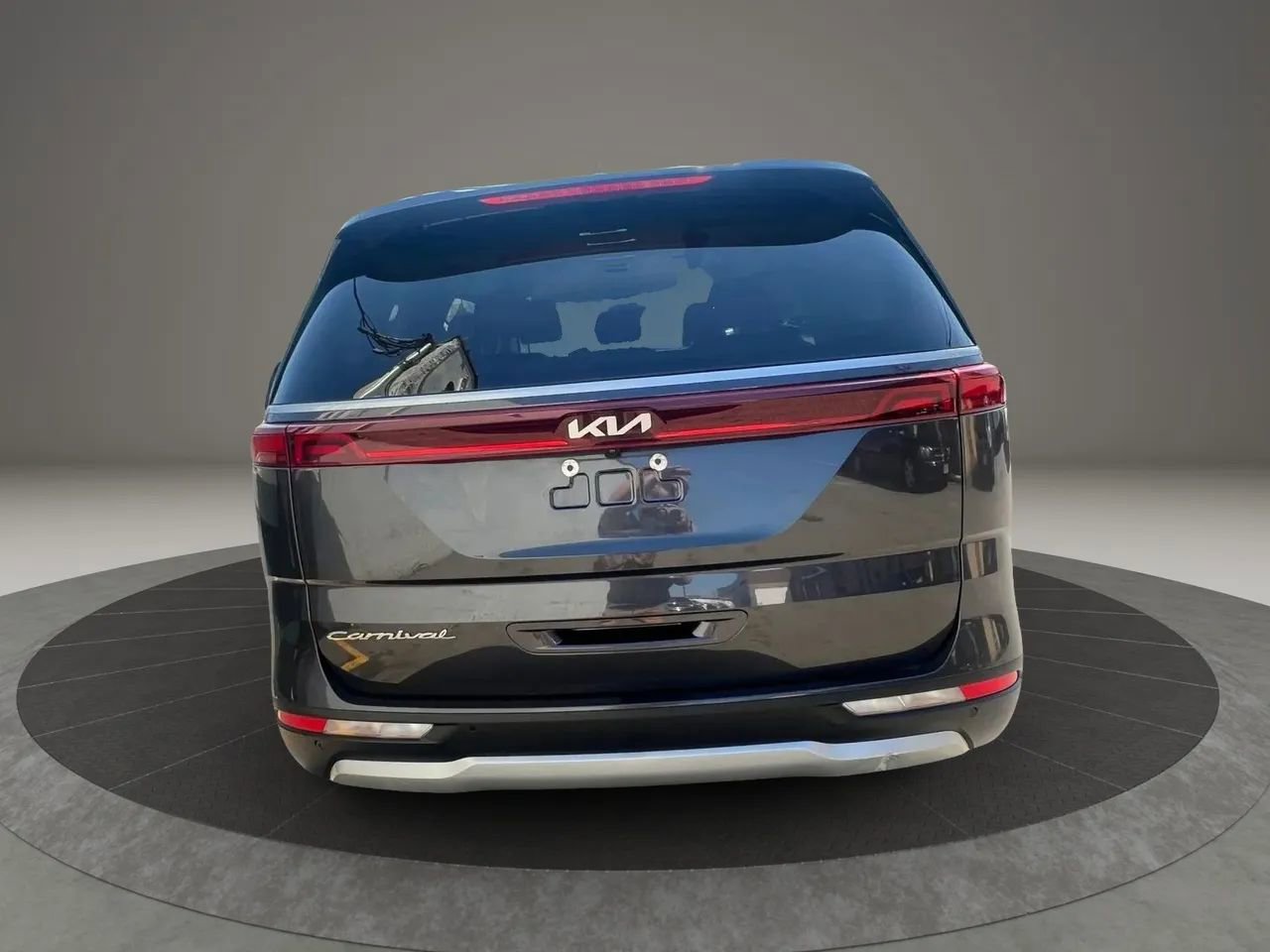 Used 2022 Kia Carnival EX FWD image 6