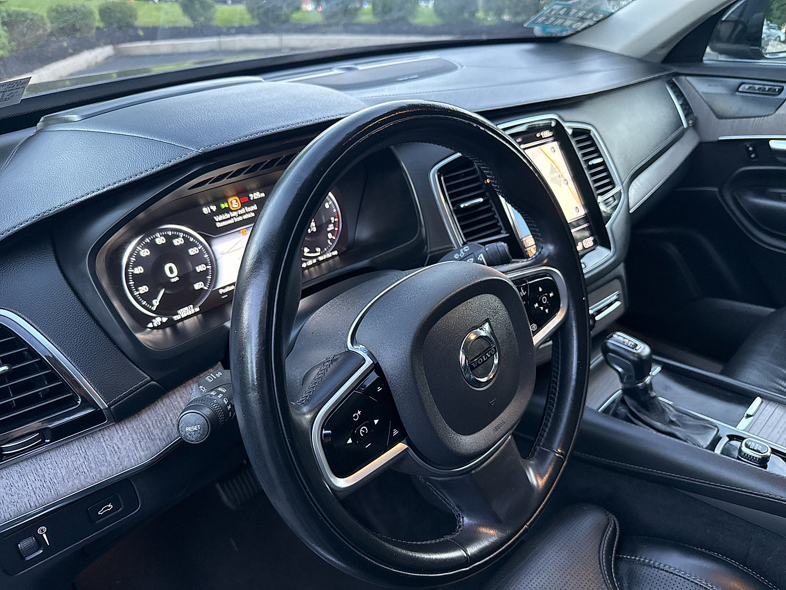 Used 2022 Volvo XC90 T6 Inscription w/ Advanced Package AWD/4WD image 38