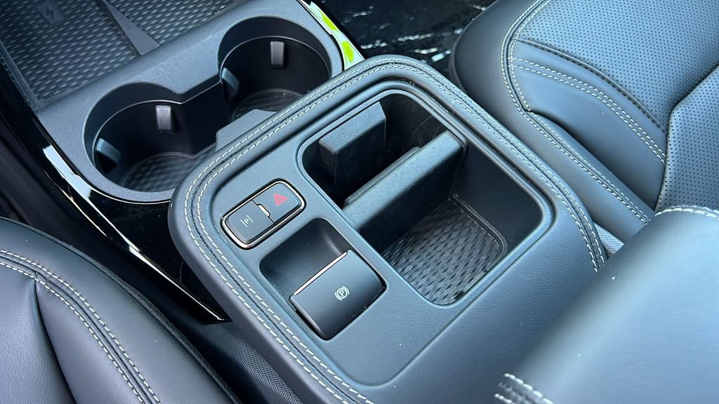 Certified 2025 Ford Mustang Mach-E Premium RWD image 17