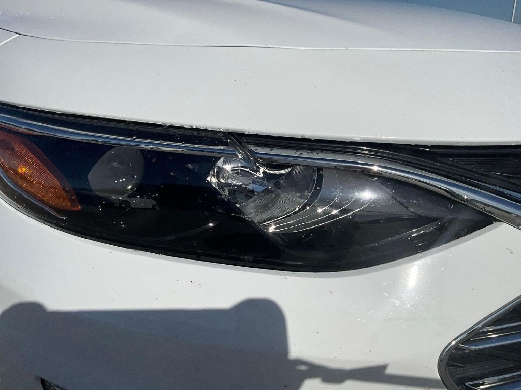 Used 2022 Chevrolet Malibu LT FWD image 19