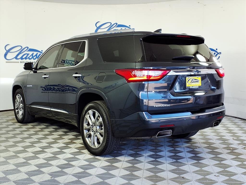 Used 2019 Chevrolet Traverse Premier image 2