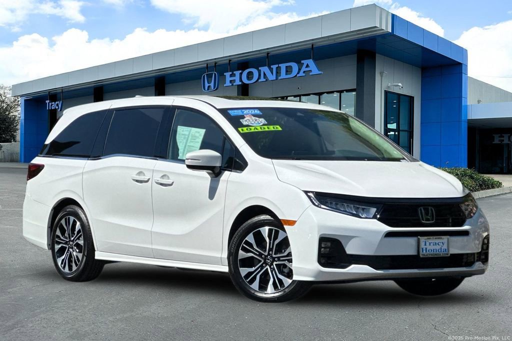 Certified 2026 Honda Odyssey Elite image 1