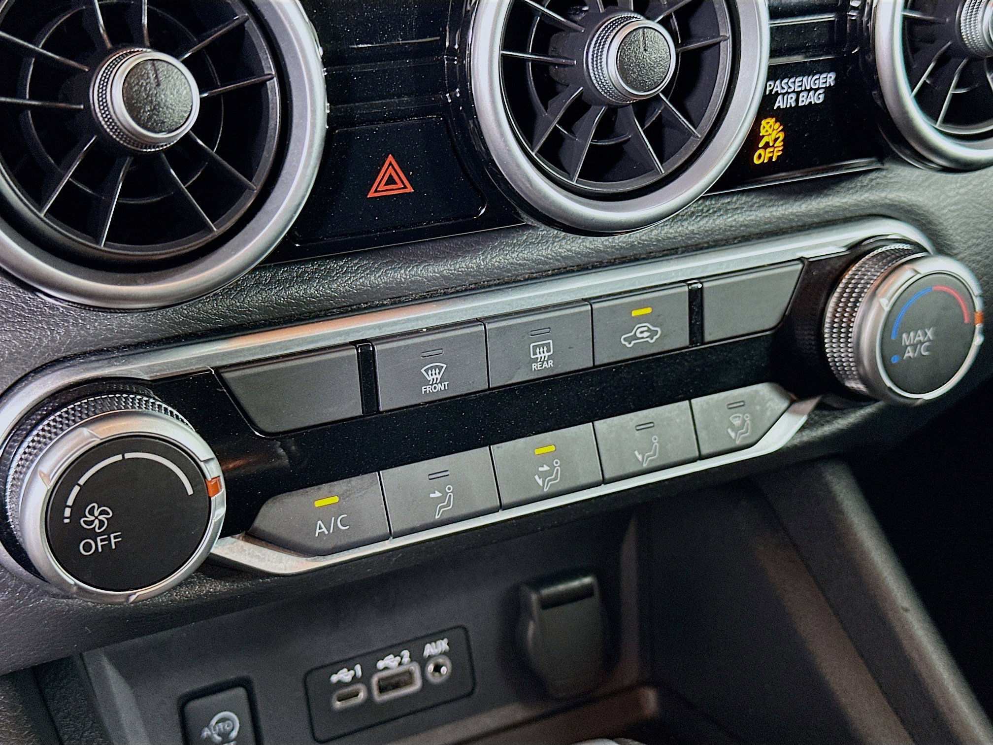 Used 2024 Nissan Sentra SV image 23