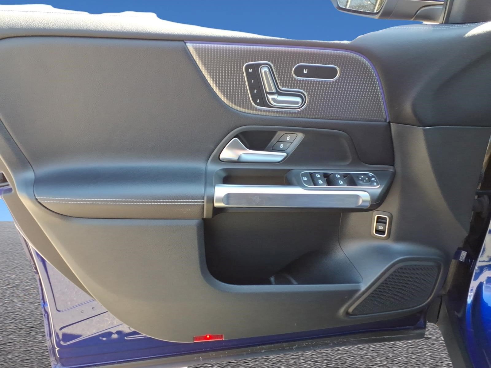 Certified 2022 Mercedes-Benz GLB 250 4MATIC image 25