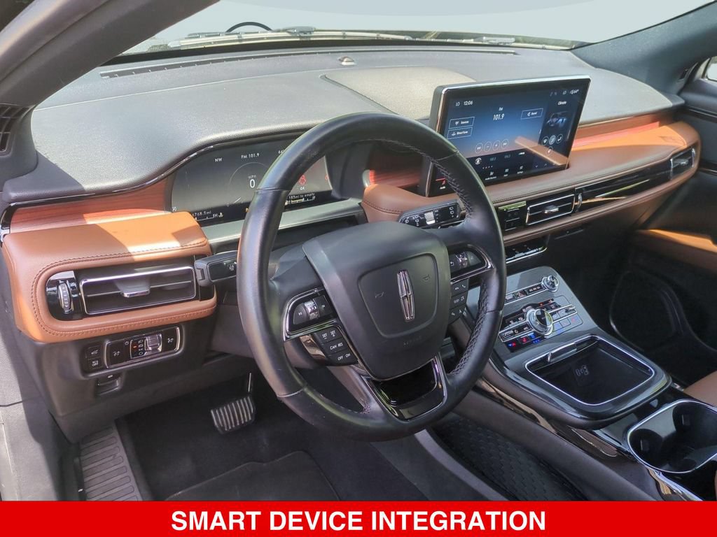 Used 2023 Lincoln Nautilus Reserve w/ Monochromatic Package AWD/4WD image 10