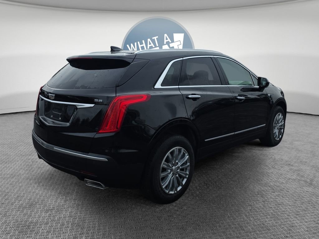Used 2019 Cadillac XT5 Luxury image 3