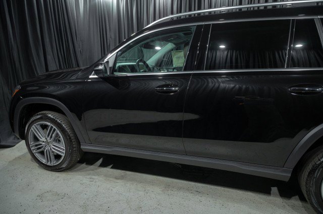 Used 2026 Mercedes-Benz GLS 450 4MATIC image 5