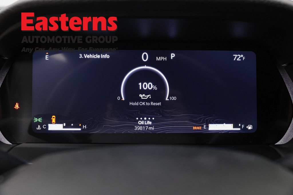 Used 2025 Jeep Grand Cherokee Altitude AWD/4WD image 18