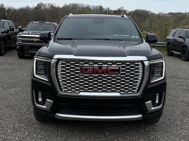 Used 2023 GMC Yukon Denali w/ Advanced Technology Package image 8