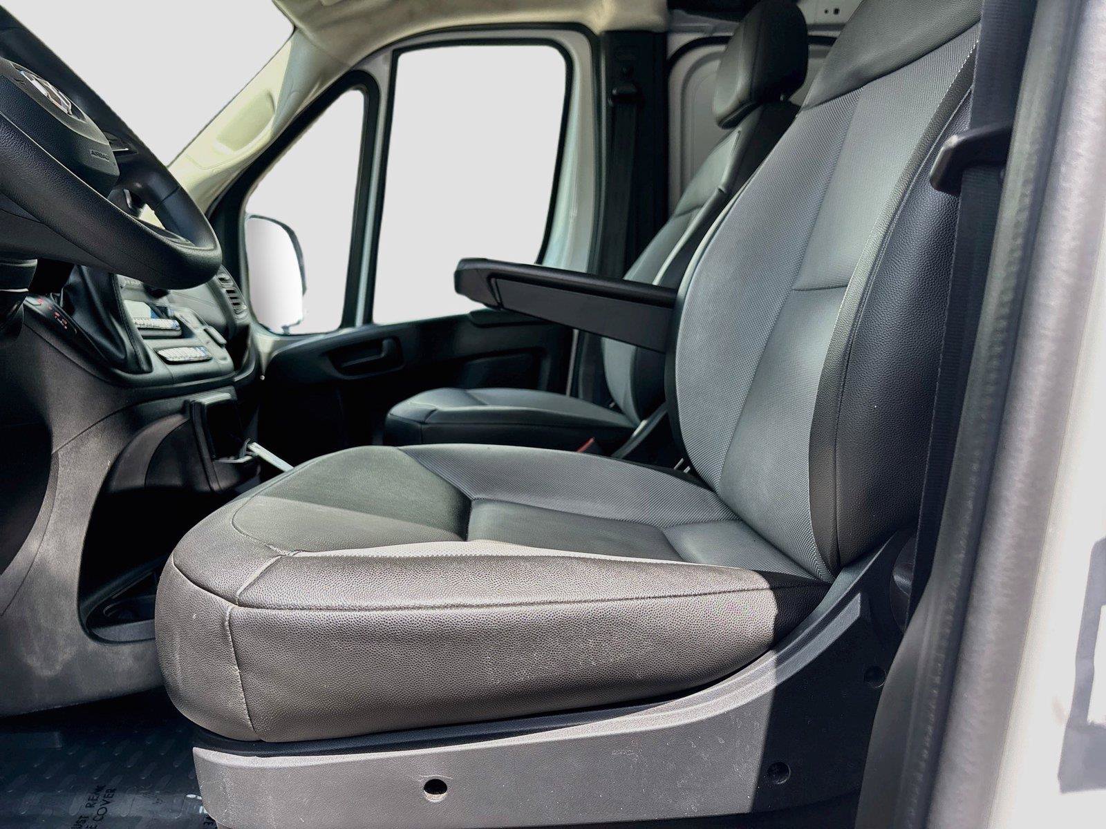 Used 2025 RAM ProMaster 2500 w/ Convenience Group FWD image 20