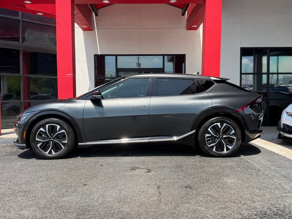 Used 2024 Kia EV6 Wind RWD image 7