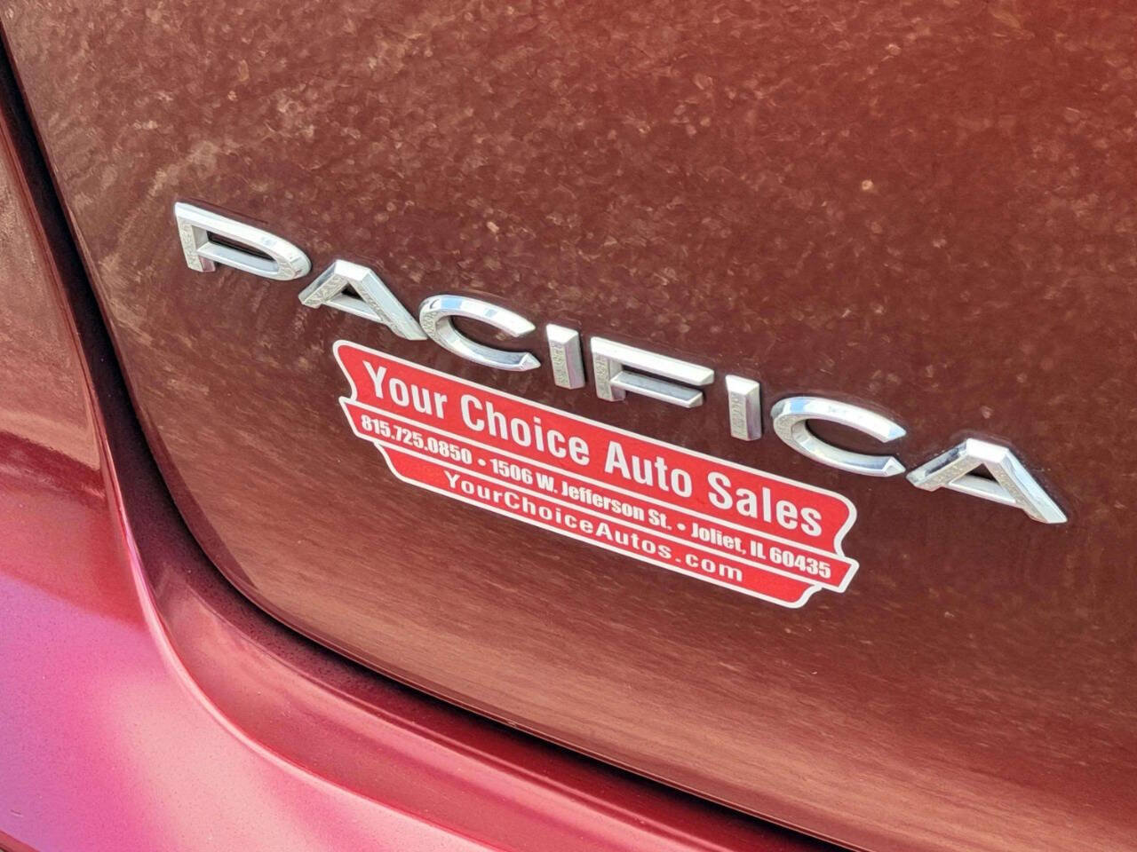 Used 2017 Chrysler Pacifica Touring FWD image 5
