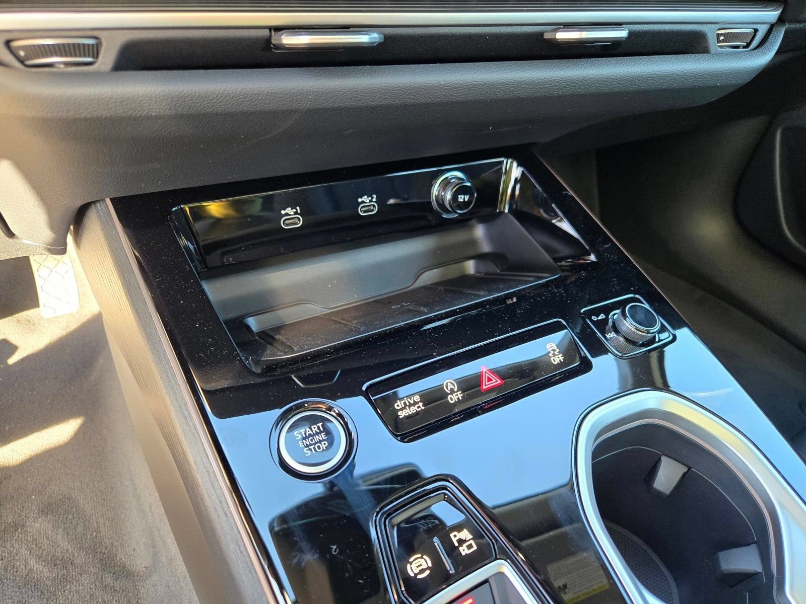 New 2026 Audi A6 Premium Plus AWD/4WD image 24