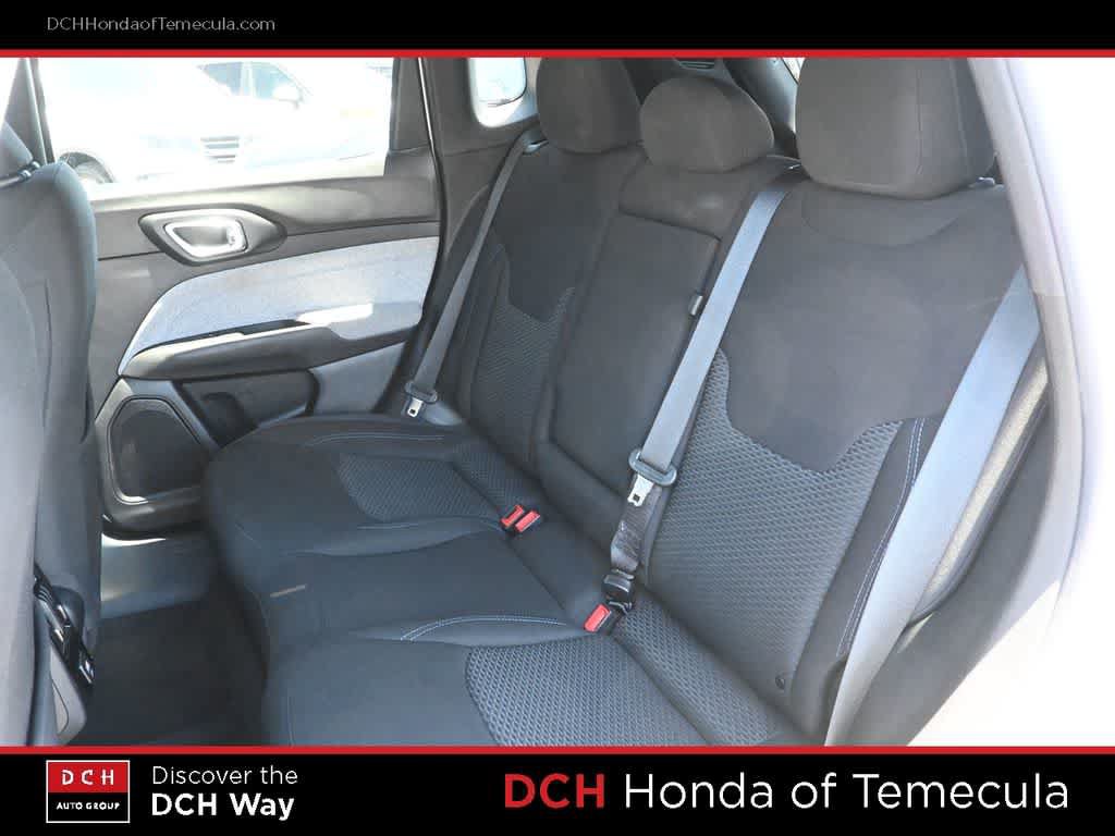 Used 2024 Jeep Compass Sport AWD/4WD image 19
