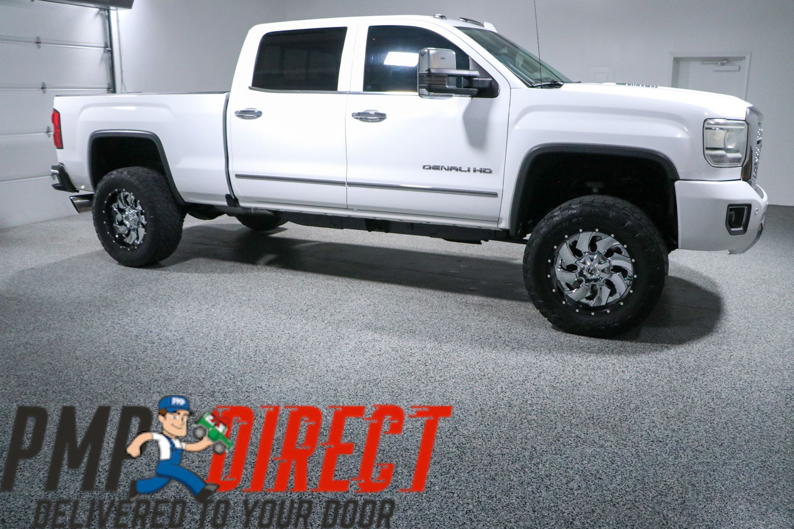 Used 2016 GMC Sierra 2500 Denali w/ Duramax Plus Package AWD/4WD image 6