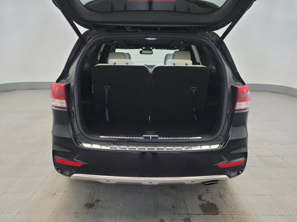 Used 2017 Kia Sorento SX image 29