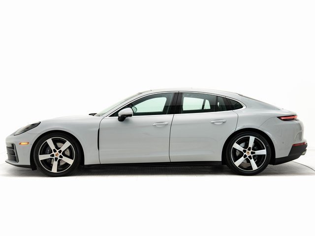 Used 2025 Porsche Panamera 4 image 2