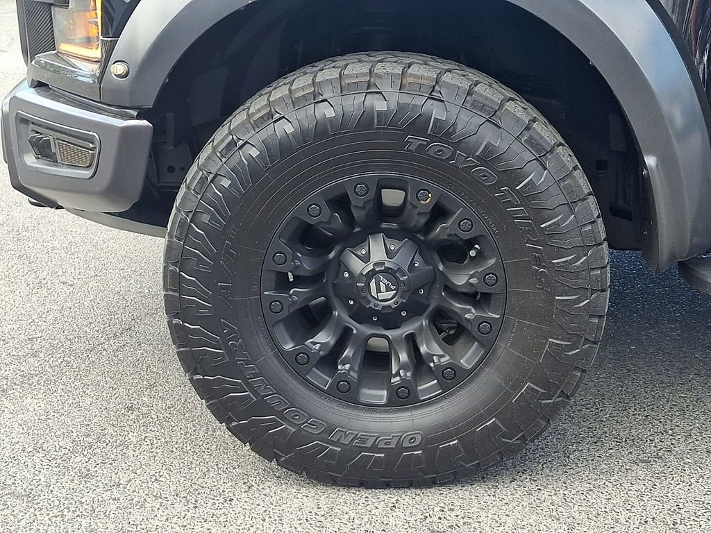 Used 2017 Ford F150 Raptor w/ Equipment Group 801A Mid image 10