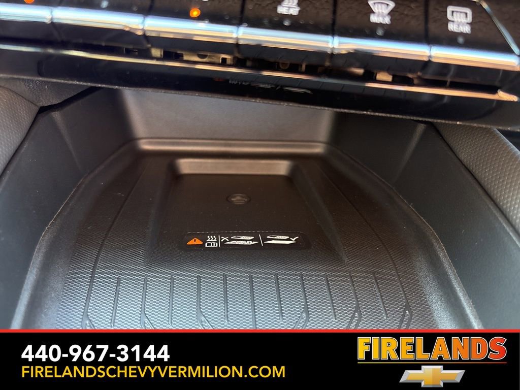 New 2026 Chevrolet Equinox EV RS image 4