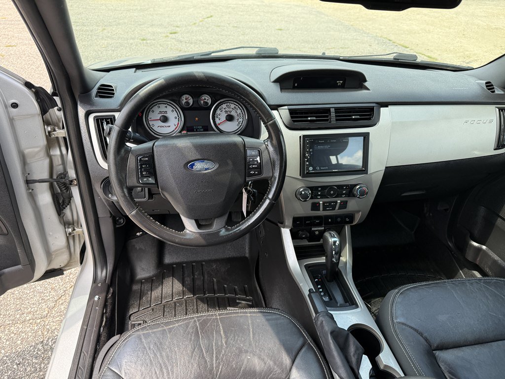 Used 2009 Ford Focus SES FWD image 12