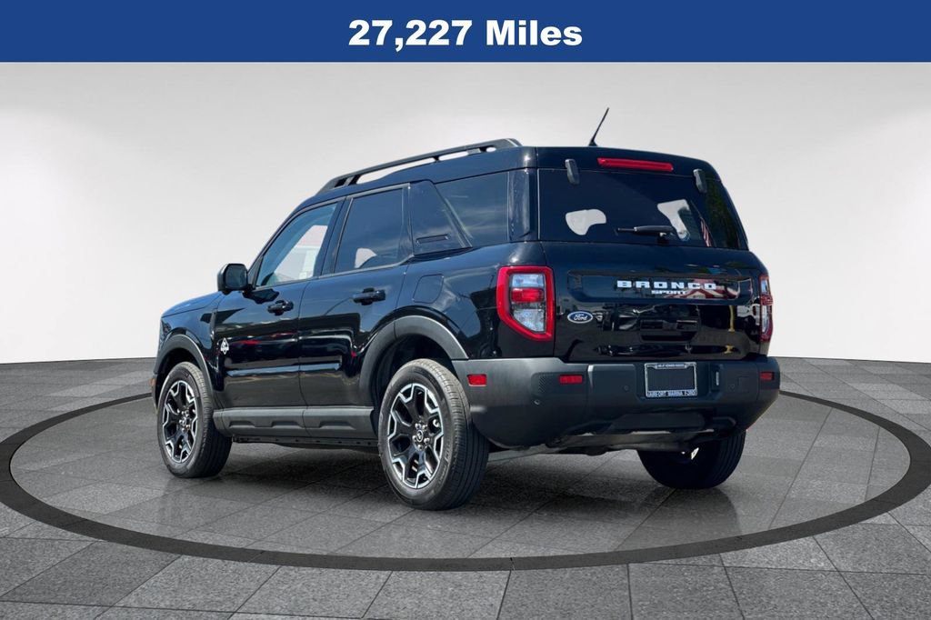 Certified 2025 Ford Bronco Sport Outer Banks w/ Outer Banks Tech Package+ AWD/4WD image 8