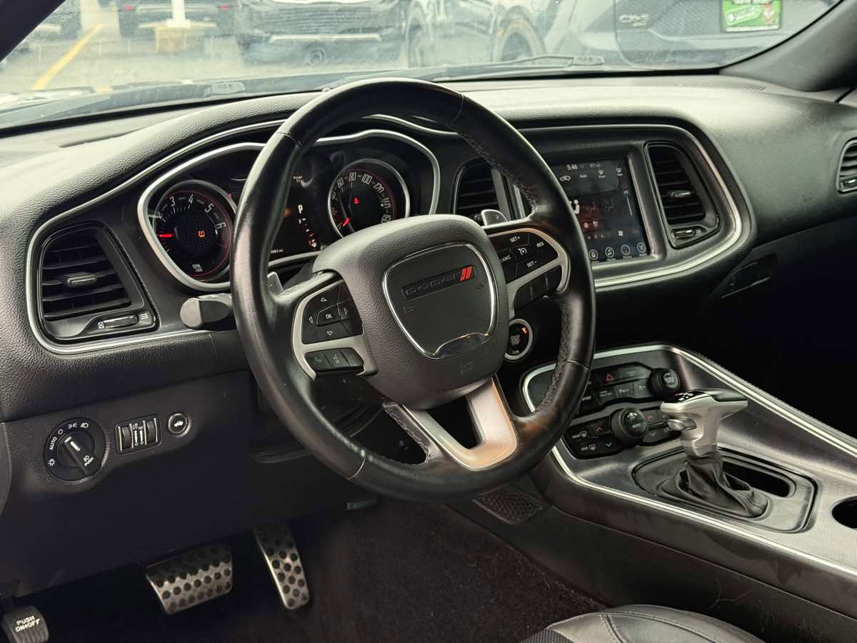 Used 2017 Dodge Challenger SXT Plus image 18