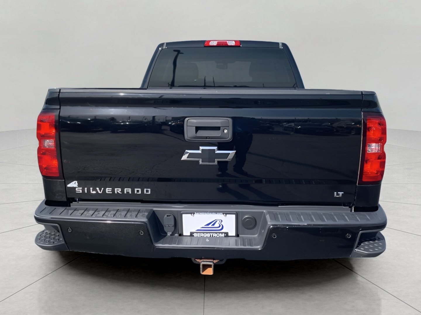 Used 2017 Chevrolet Silverado 1500 LT w/ Midnight Edition image 8