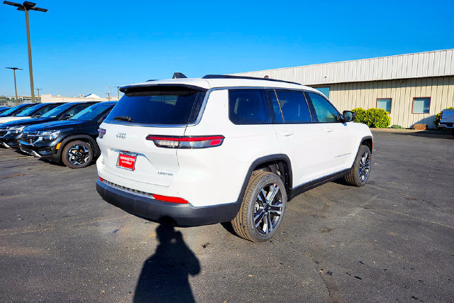 New 2027 Jeep Grand Cherokee L Limited AWD/4WD image 35