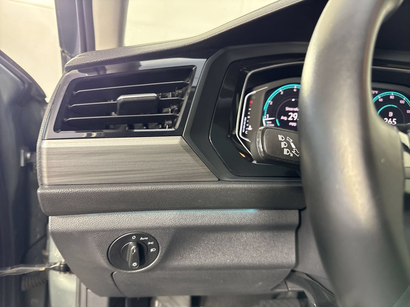 Used 2019 Volkswagen Jetta SEL FWD image 13