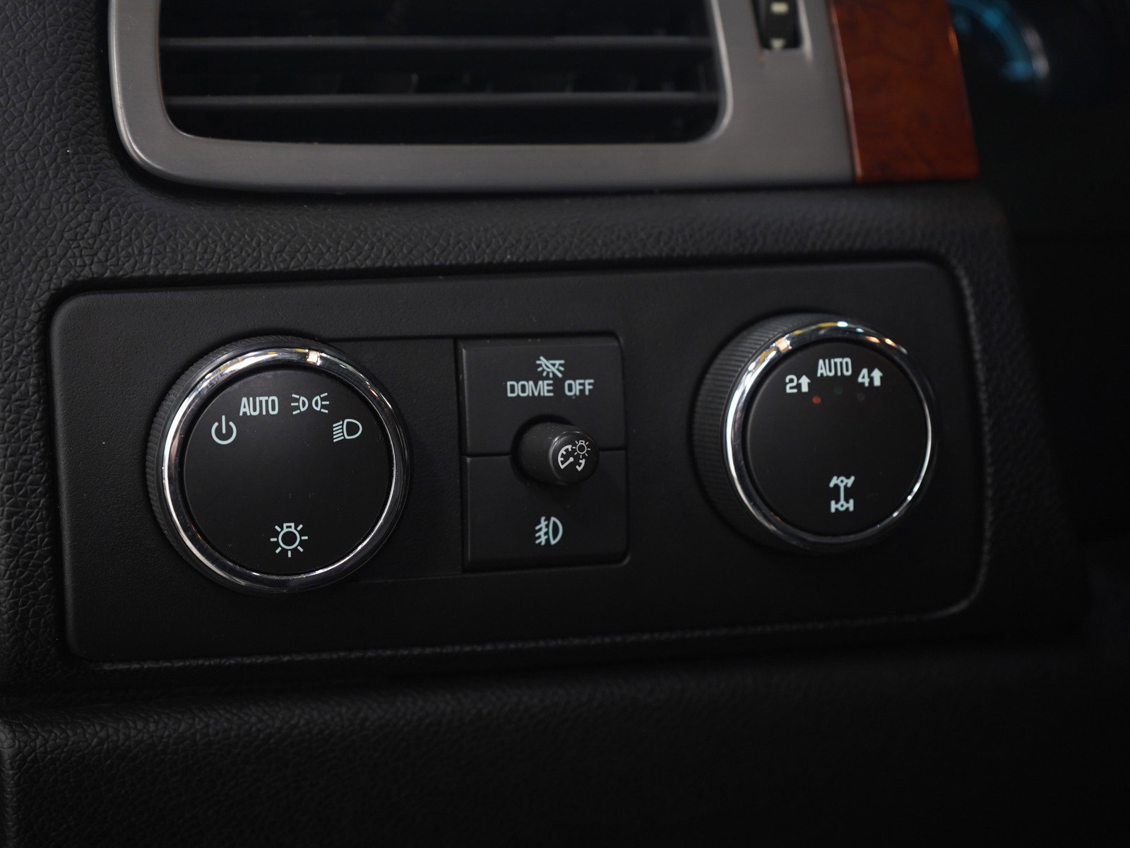 Used 2012 Chevrolet Tahoe LT image 31