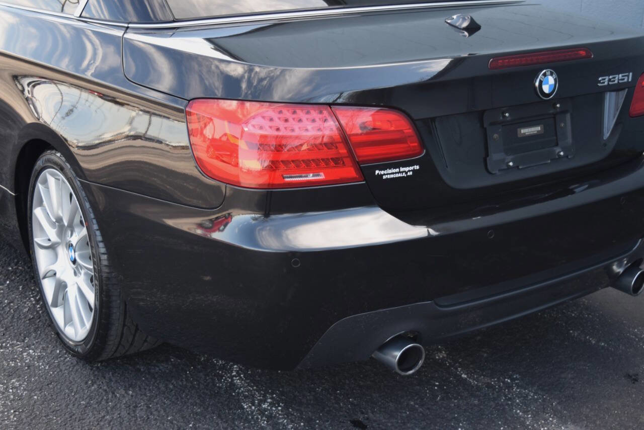 Used 2012 BMW 335i Convertible image 12