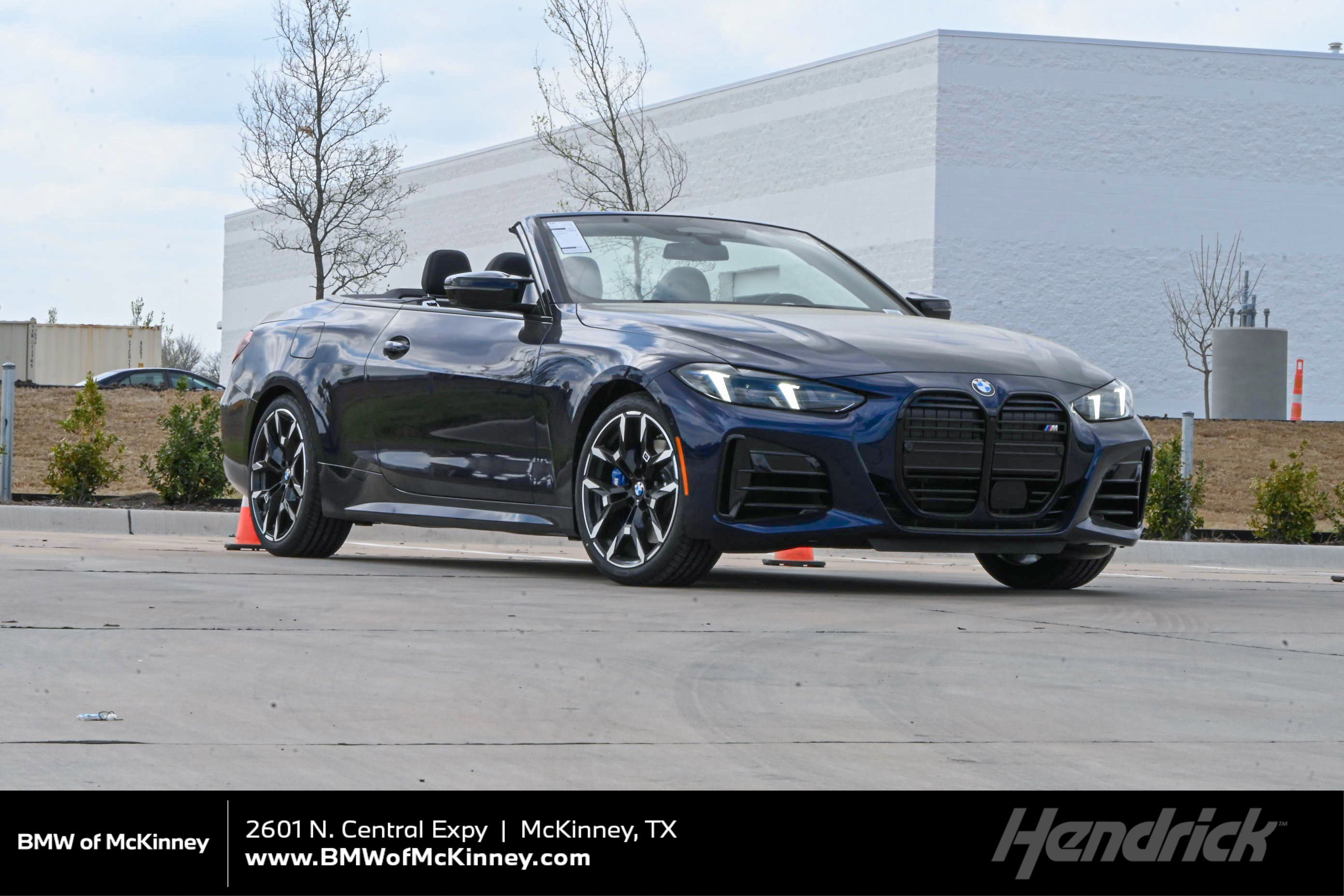 New 2026 BMW M440i Convertible image 1