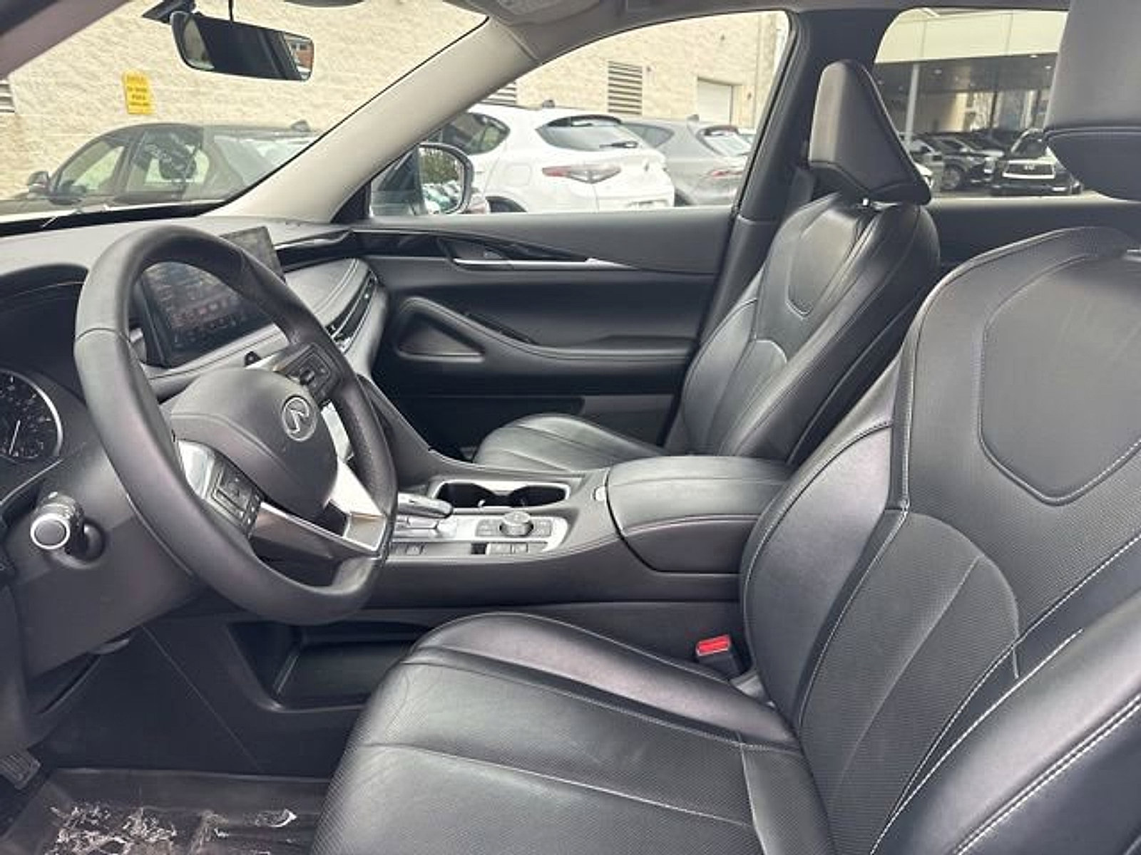 Used 2024 INFINITI QX60 Pure image 10