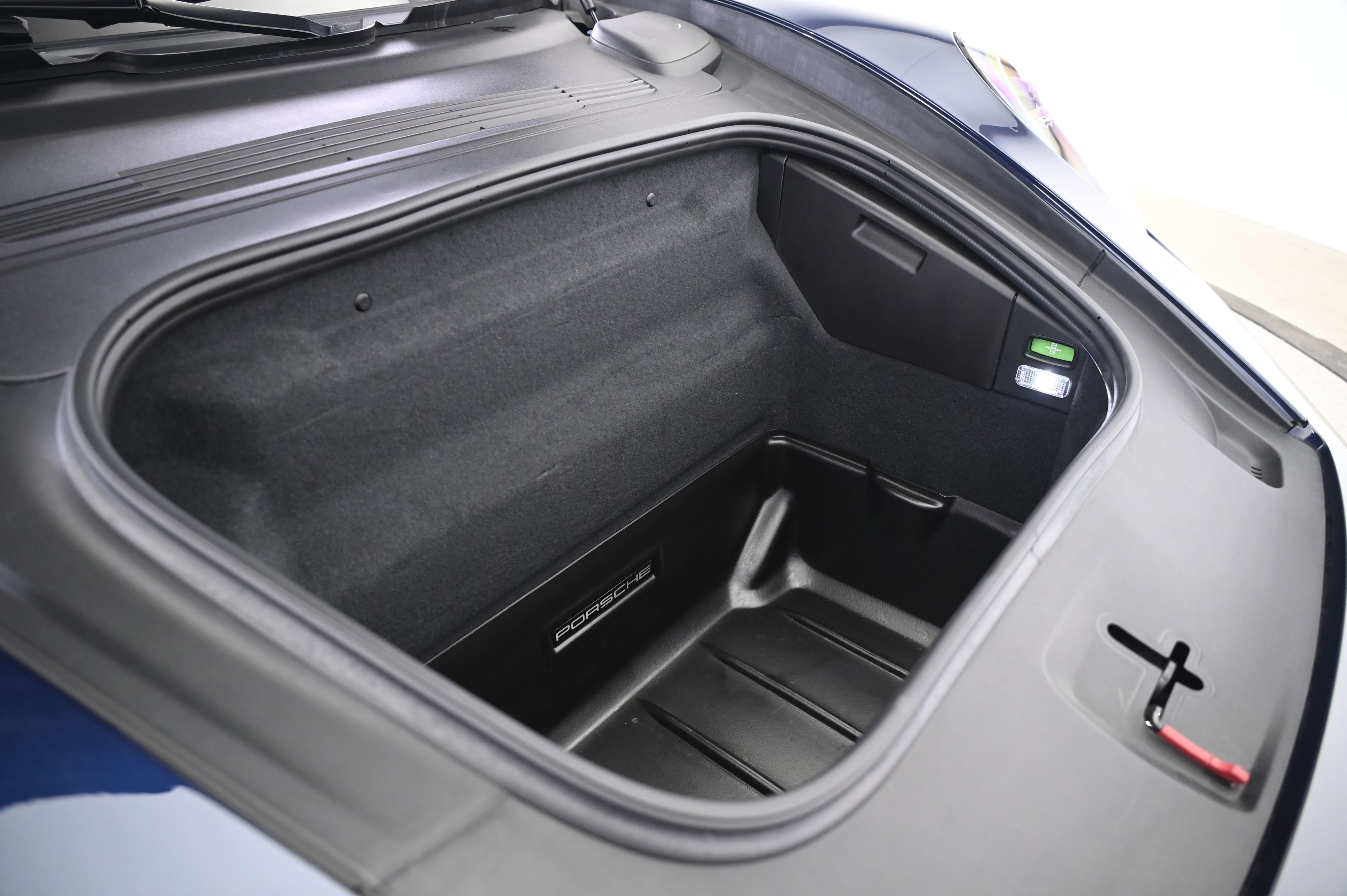 Used 2020 Porsche 911 Carrera S image 18