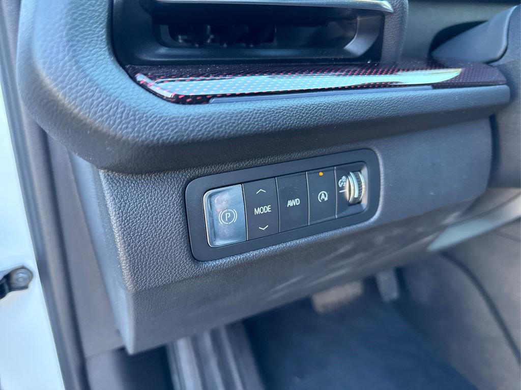 Used 2024 Chevrolet Traverse Z71 image 40