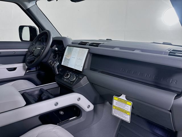 New 2026 Land Rover Defender 110 X-Dynamic SE image 27