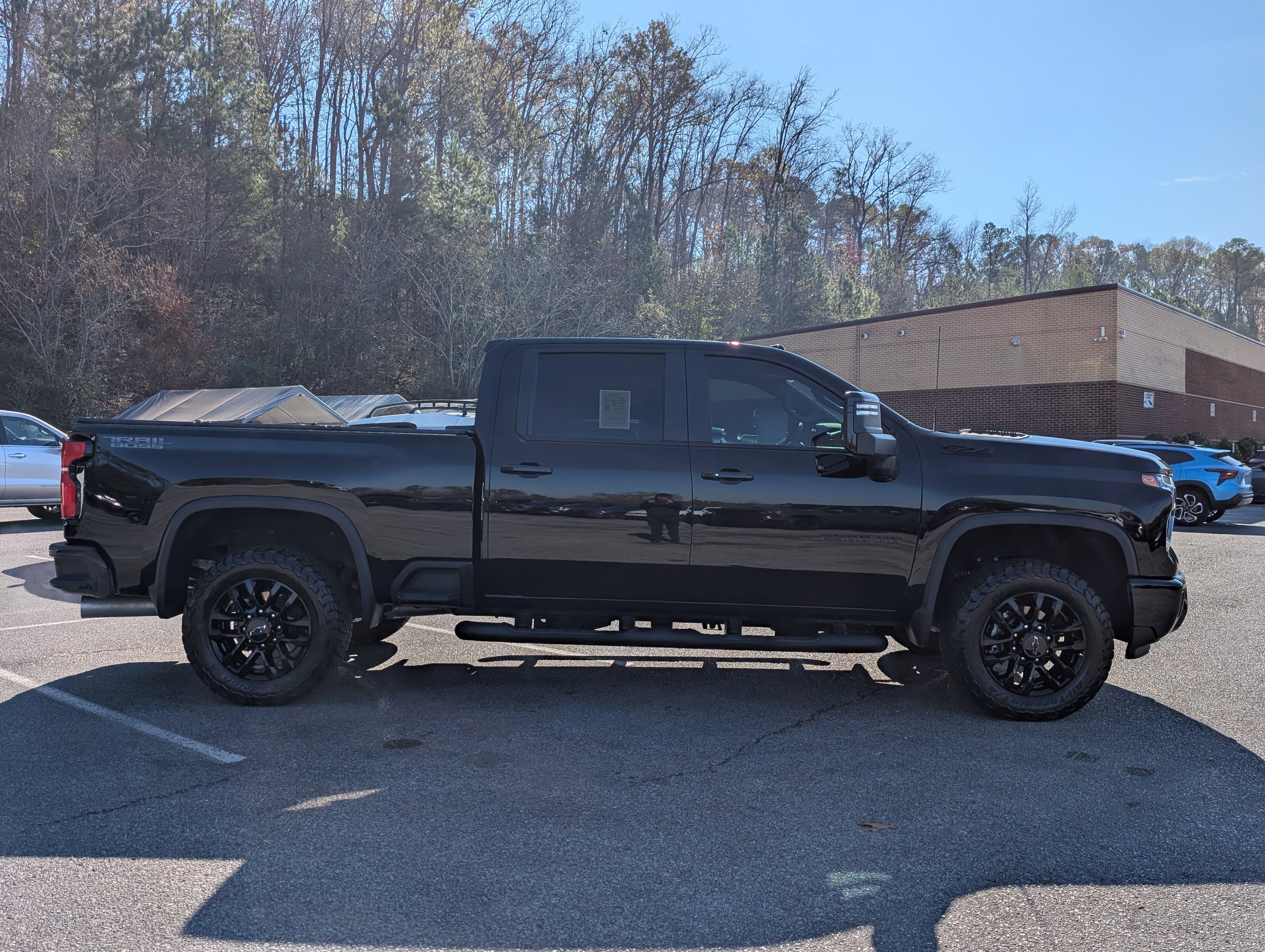 Used 2025 Chevrolet Silverado 2500 LT w/ Trail Boss Package AWD/4WD image 10