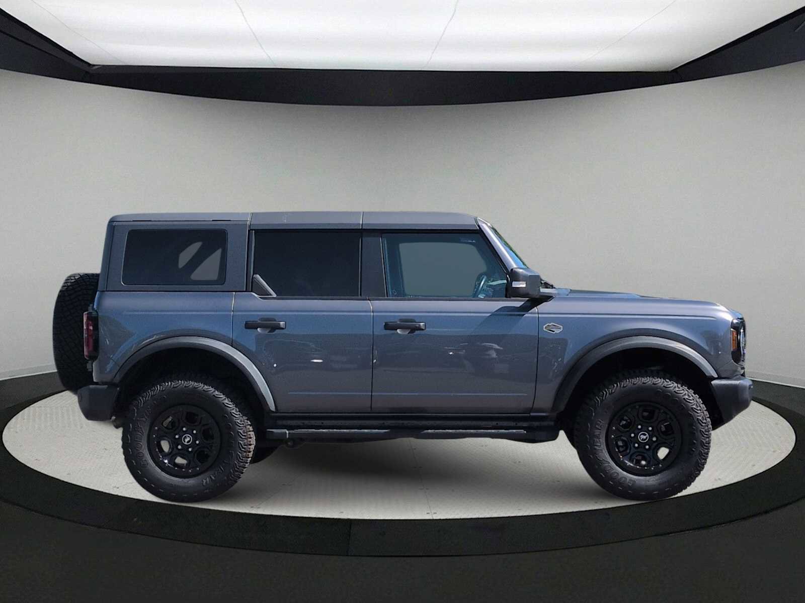 Used 2022 Ford Bronco Wildtrak AWD/4WD image 9